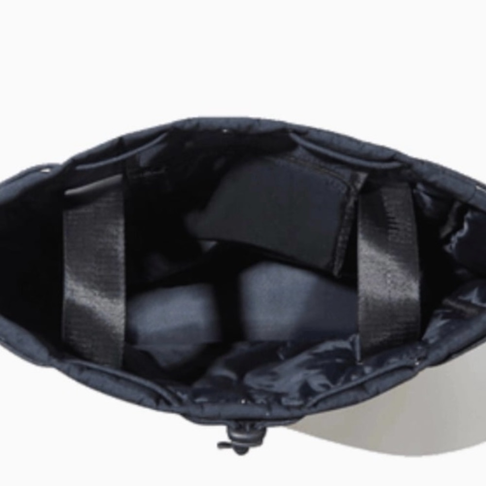 Beyond Yoga convertible gym bag Black - Picture 6 of 8